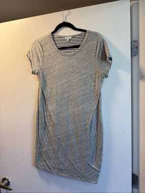 Splendid Gray Short Sleeve Tunic Dress
